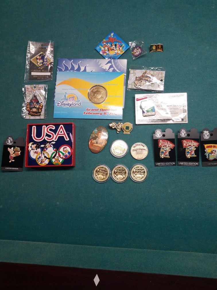 Disney Pins Collection