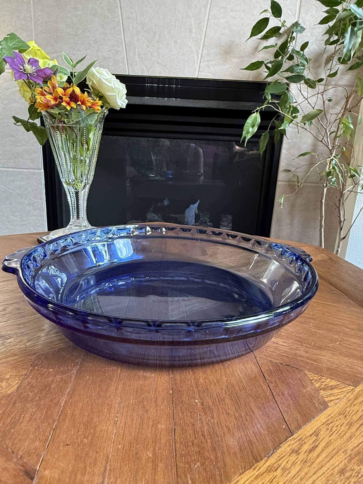 Pyrex Cobalt Blue Glass Fluted Pie Plate