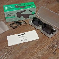 WeariQ Bluetooth Smart Glasses – Matte Black Audio Sunglasses 