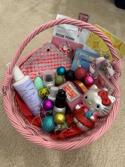 Holiday beauty gift basket