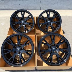 19” TESLA MODEL S TEMPEST STAGGERS ORIGINAL FACTORY RIMS IN NEW GLOSS BLACK