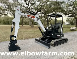 Clean Machine2020 Bobcat E35i Mini Excavator