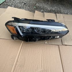 2022-23 HONDA CIVIC RH HEADLAMP ASSY OEM.