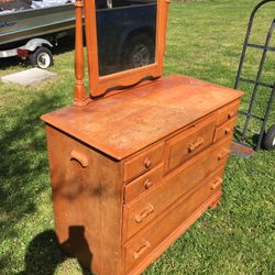 Vintage Dresser W Mirror (as is see pics- Drawers Work Good ) 44x34t x21d