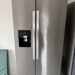 Whirlpool Stainless Steel Fridge/Freezer - FREE