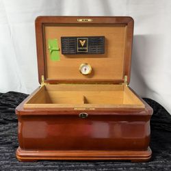Vintage Humidor cigar storage box