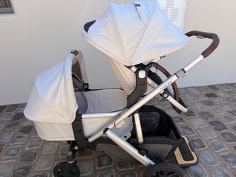 UPPAbaby Vista V2 Stroller + Bassinet, RumbleSeat, Ride-On Board & Adapters – Bryce