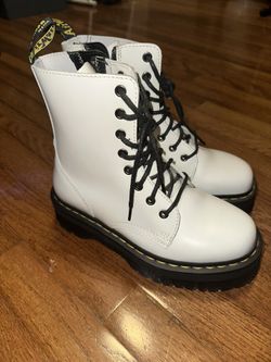 Dr. Martens Jaden Boots Platform