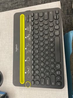 LIKE NEW WIRELESS KEYBOARD