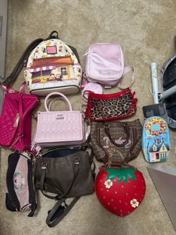 Mixed Lot of Women's Handbags and Purses