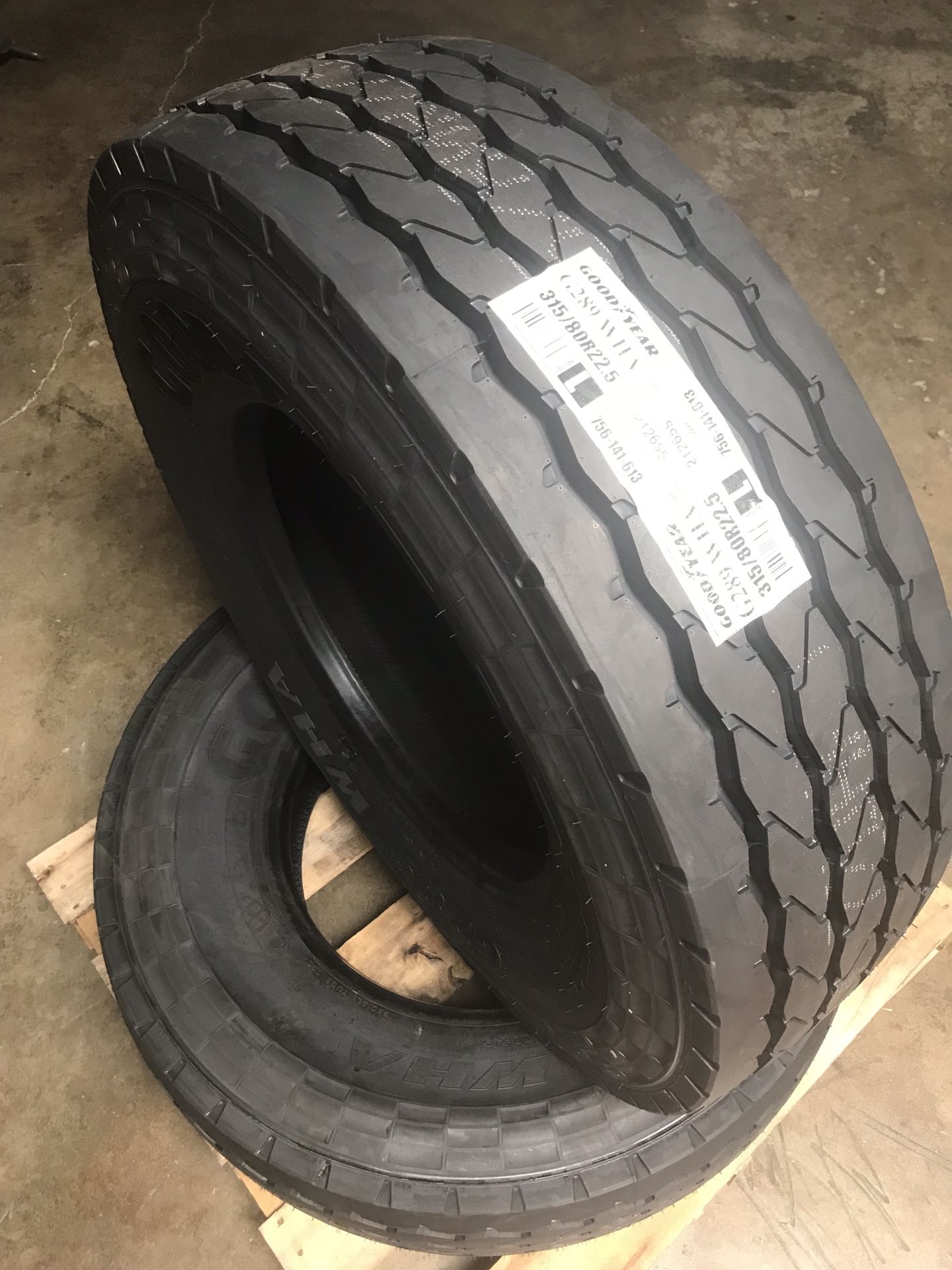 GOODYEAR G289 WHA 315/80R22.5 Semi Commercial Truck Tire Tires