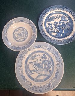 Blue dishes