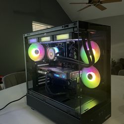 RTX 5070+Ryzen 7 9800X3D High end gaming pc