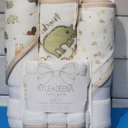 Baby Towel Pack $7 (One Available)
Pack includes Three Hooded Towels & Three Washcloths)
