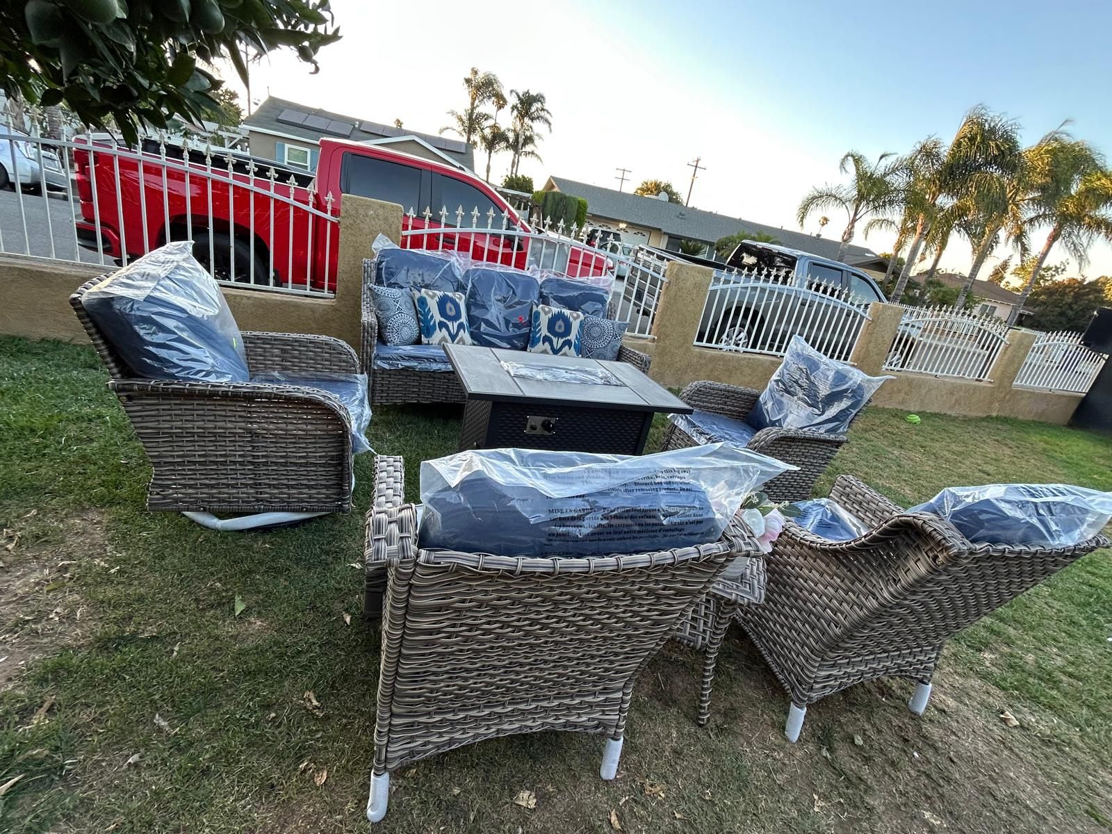Brand New Patio Outdoor Furniture Set With Fire Pit 