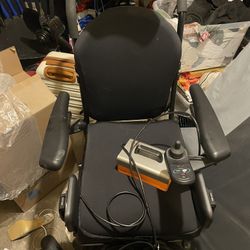 Quickie Q300 M Mini Power Wheelchair – Fully Loaded – Jay J3 + Whitmyer – Gently Used