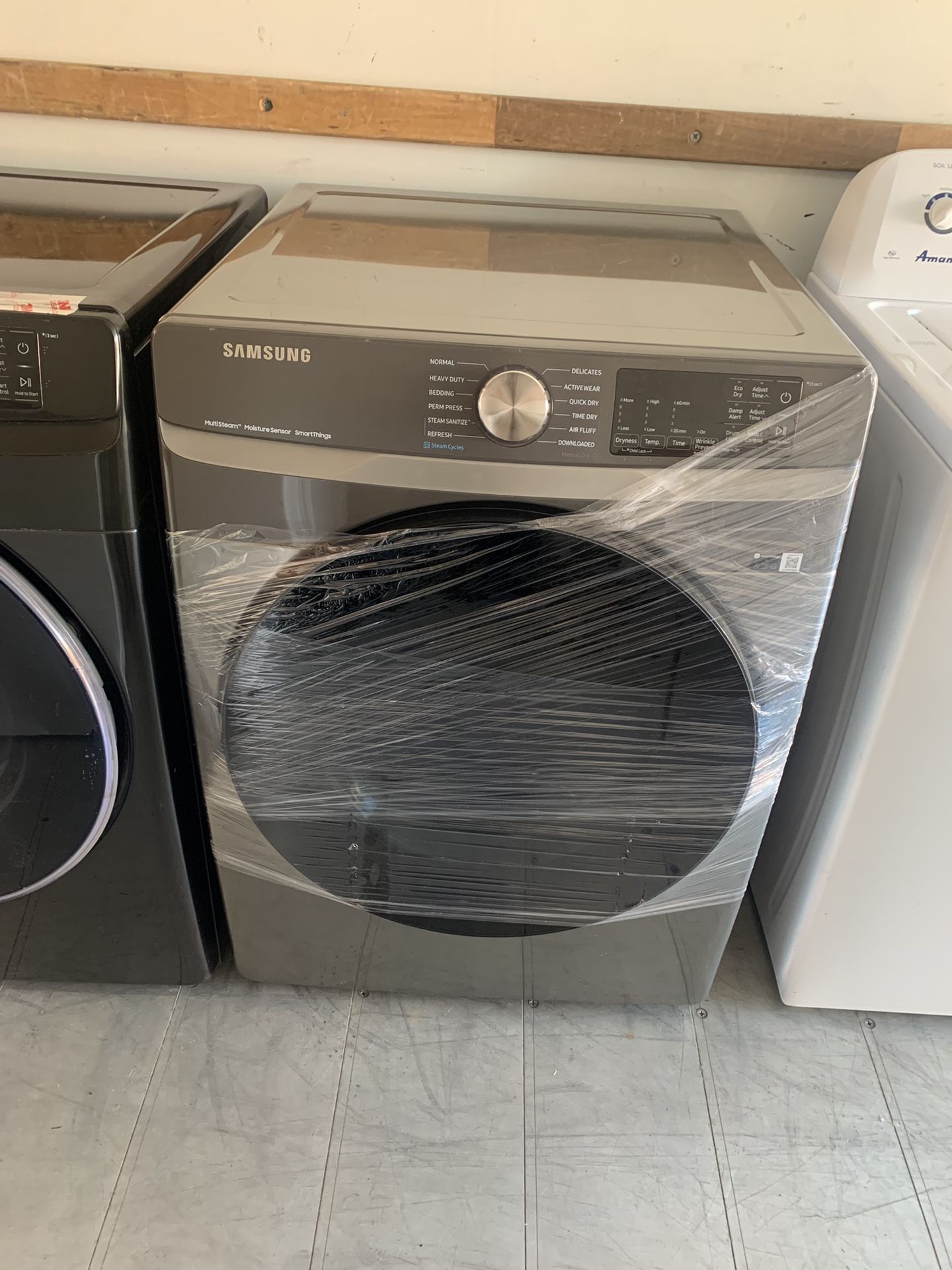Samsung Front Load, Electric Dryer, Scratch And Dent