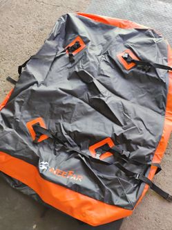 Cargo roof travel