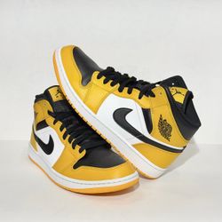 Air Jordan 1 Mid 'Reverse Yellow Toe' sneakers 554724-701 Men’s Size 11 “No Box”