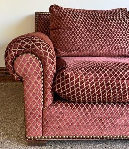 Reduced!!!! Gorgeous Red And Gold Couch. Large. 10 Ft Long By 33 In High By 43 In Deep.
