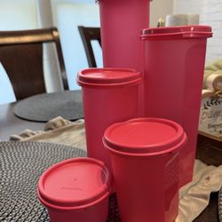 Tupperware Set