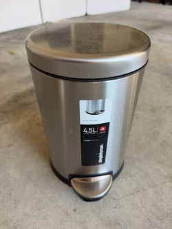 Small trash can new