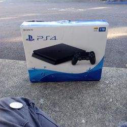 New PS4 Slim 1tb Jet Black System 