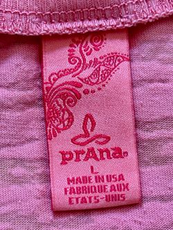 Vintage prAna Pink Mandala Burnout Graphic Tee Size Large Made in USA yoga
