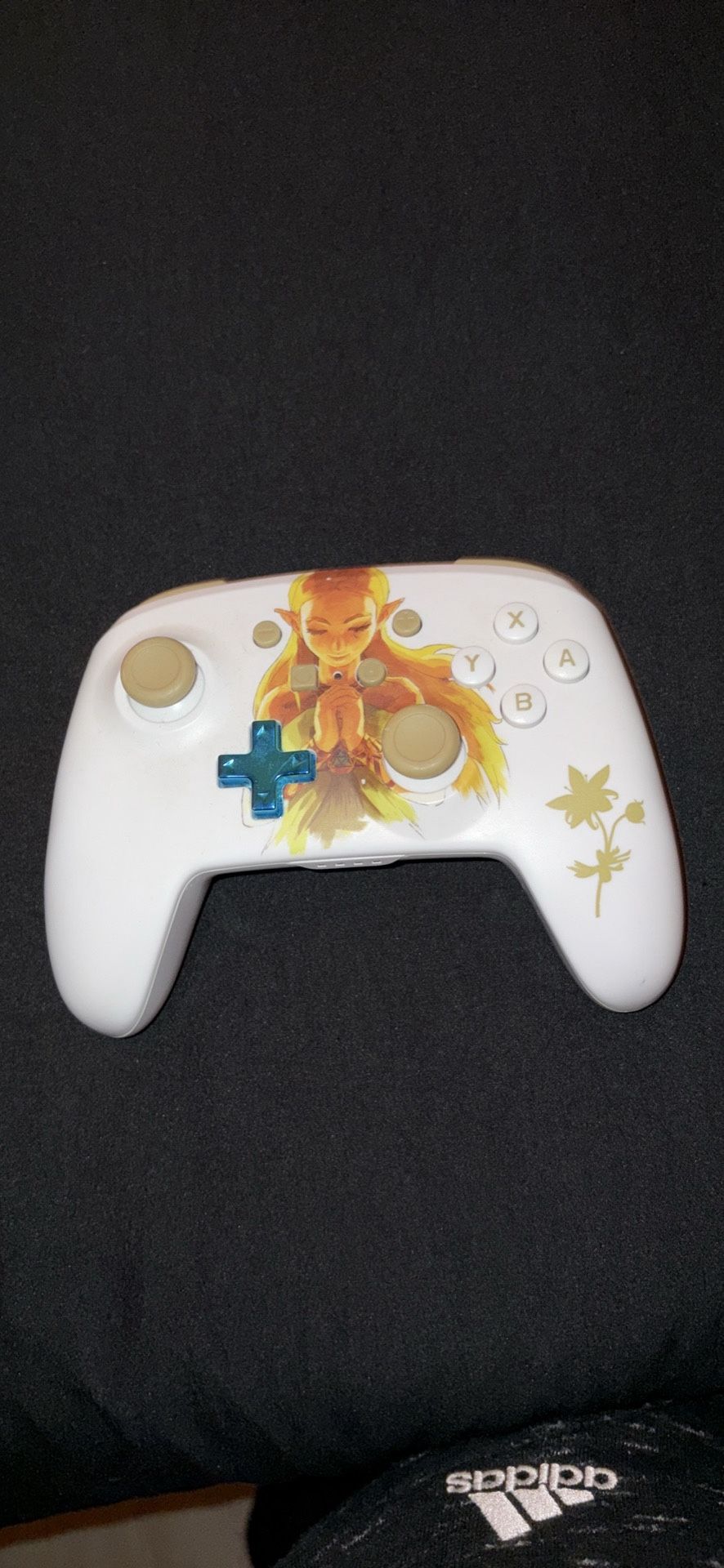 Collector’s Wireless Switch Controller Zelda White And Gold