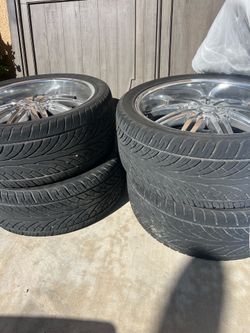 24” Chrome Wheels/Rims – Set of 4 (Tires Need Replacing)