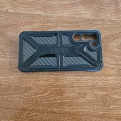 UAG (Uraban Armor Case)
