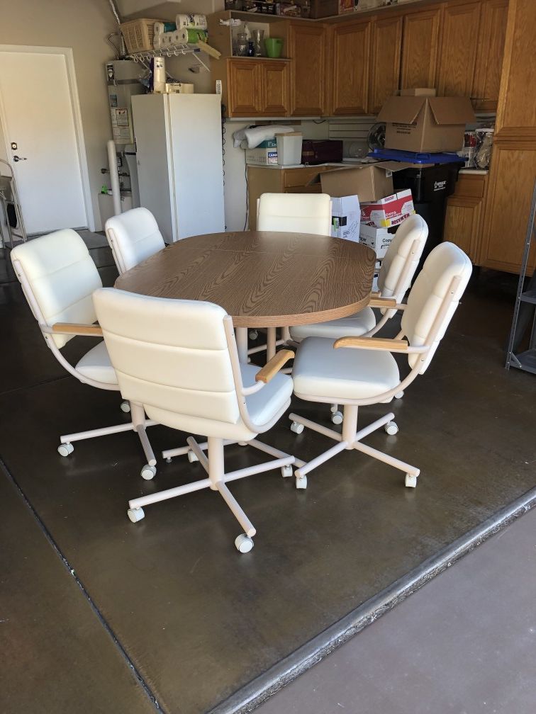 Amtech Kitchen table and chairs set