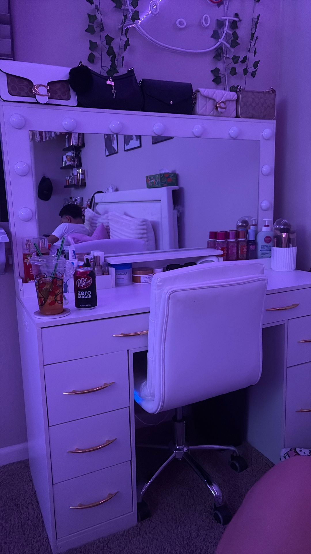white n gold vanity