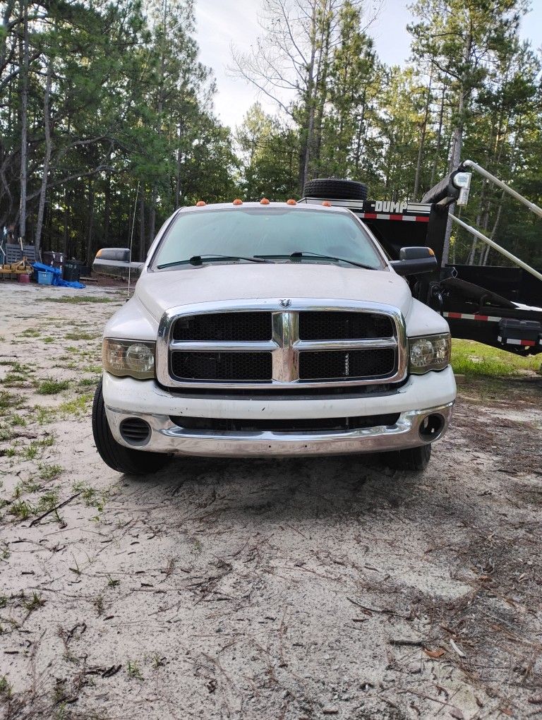 05 Dodge Ram 3500