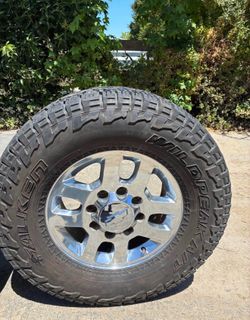 Chevy LTZ Stocks 8x180 35x12.50R18