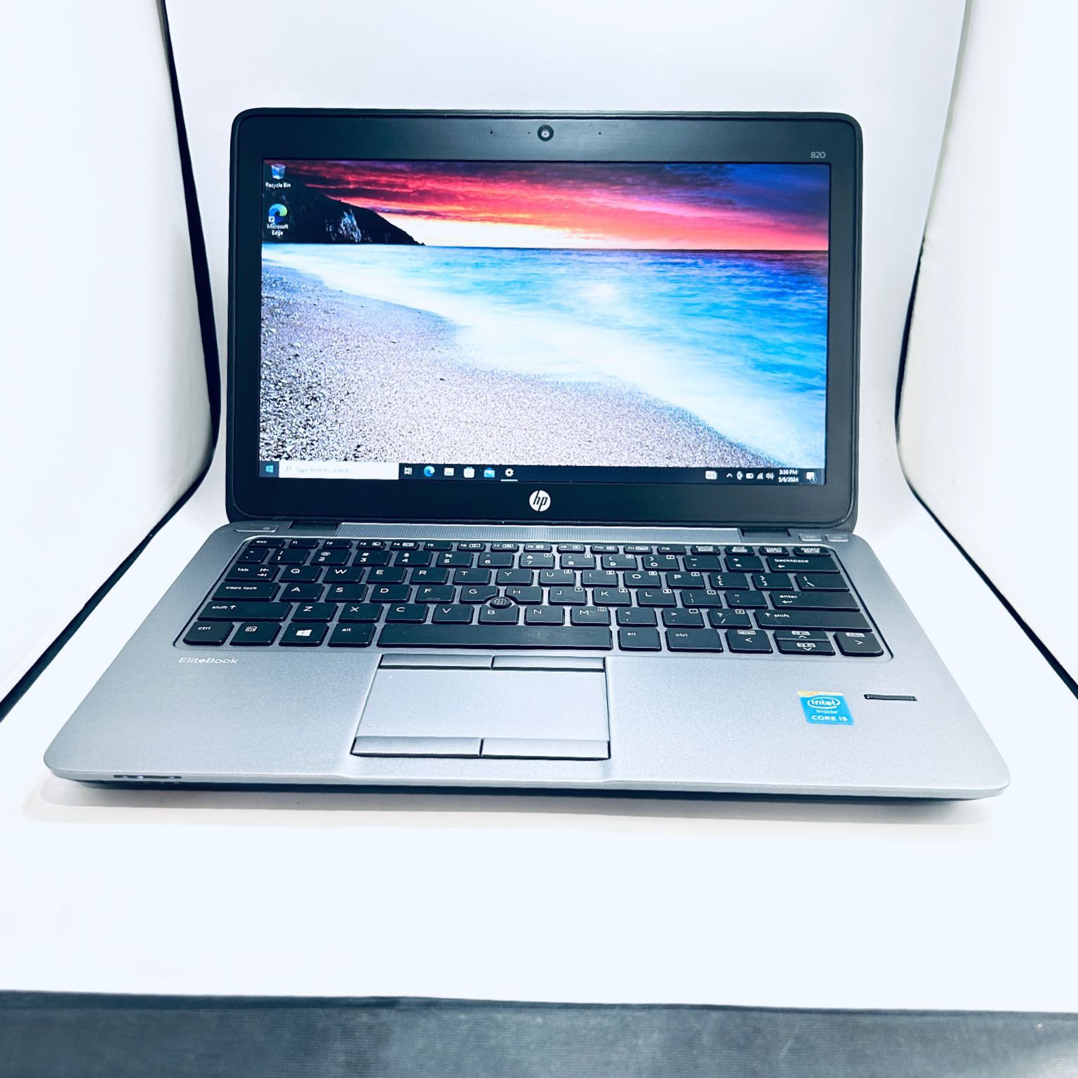HP EliteBook 820 G2 12” Core i5-5200 2.2Ghz 4GB 256GB SSD Windows 10 Fully Functional