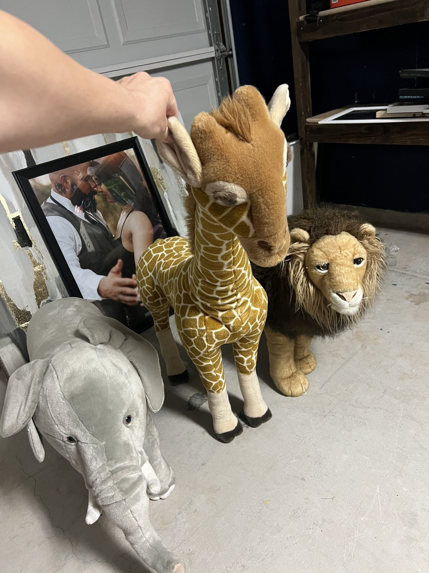 FAO Schwarz - Toys R Us Jumbo Lion, Giraffe and Elephant 
