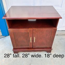 Compact TV/Entertainment Center