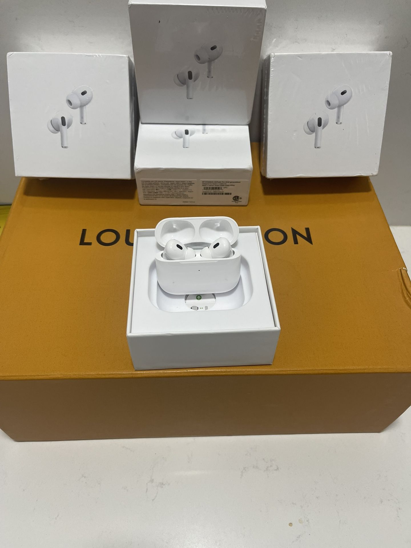 AirPods Gen 2