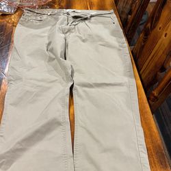 Used Wrangler Jeans Co.