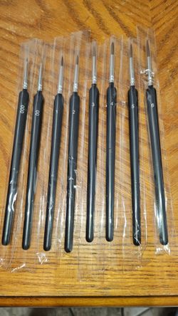 FINE DETAIL PAINT BRUSHES