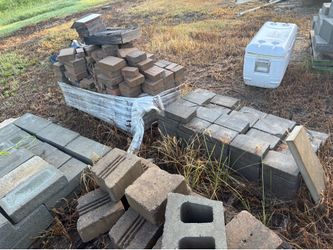 Patio stones retaining wall blocks
