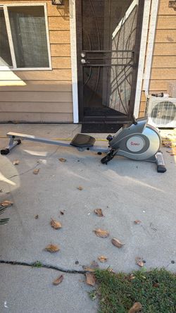 SUNNY HEALTH & FITNESS ROWER