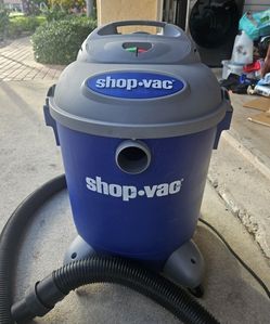 WET/DRY VACUUM 14 GALLON WITH LOTS OF ATTACHMENTS. 