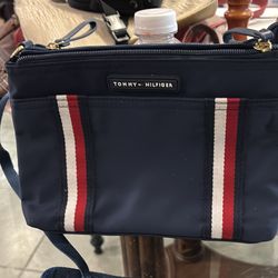 Tommy Hilfiger nation crossover bag