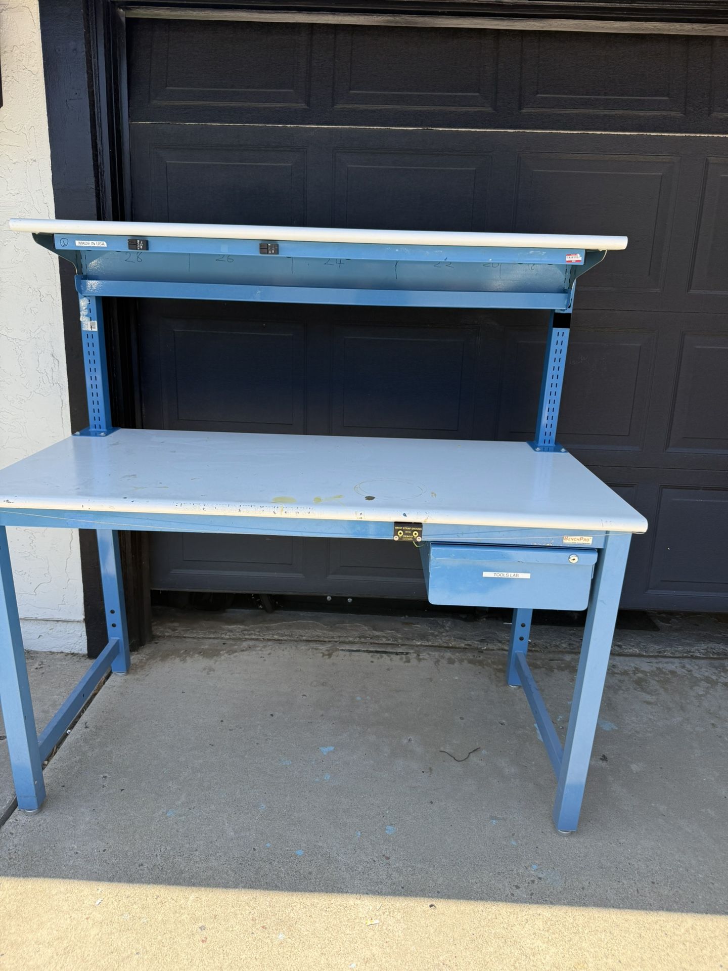 Heavy Duty Work Bench