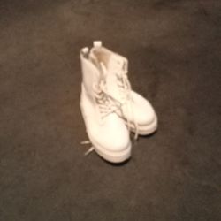 Women's White Boots 