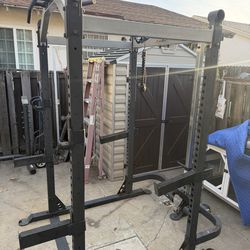 SQUAT RACK CAGE WITH PULL UP BAR AND PULLY