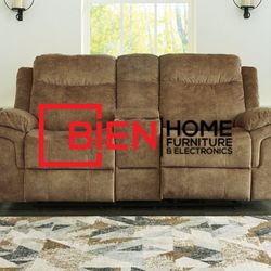 Huddle-Up Nutmeg Glider Reclining Loveseat with Console

