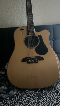 Guitar alveraz 12 string